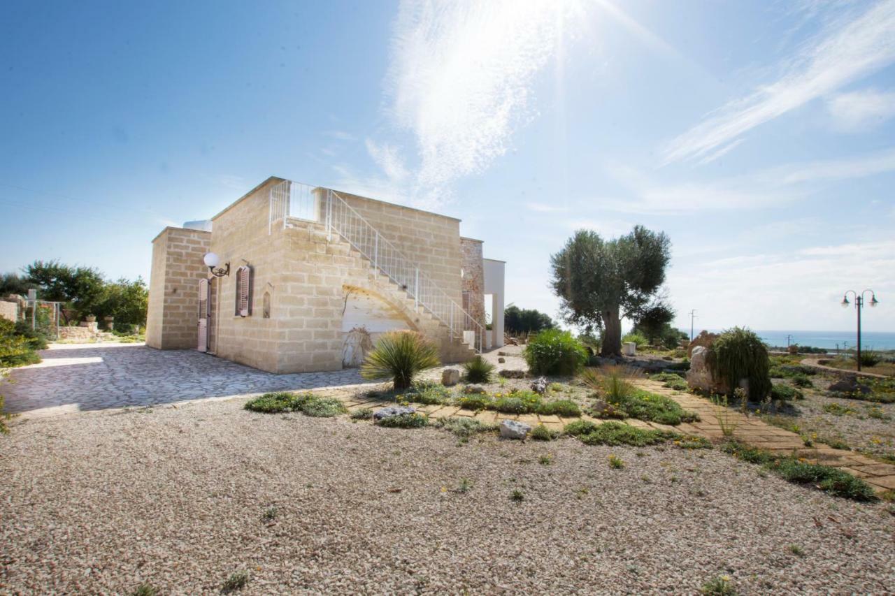 Le Gioie - Villa Macchia Mediterranea - Splendida Villa Vista Mare Immersa Nel Verde Torre Pali Exterior foto